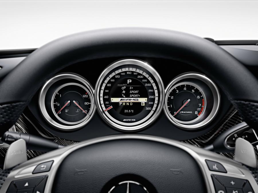  Mercedes-Benz CLS63 AMG 2011 года  (фото 83 из 199)